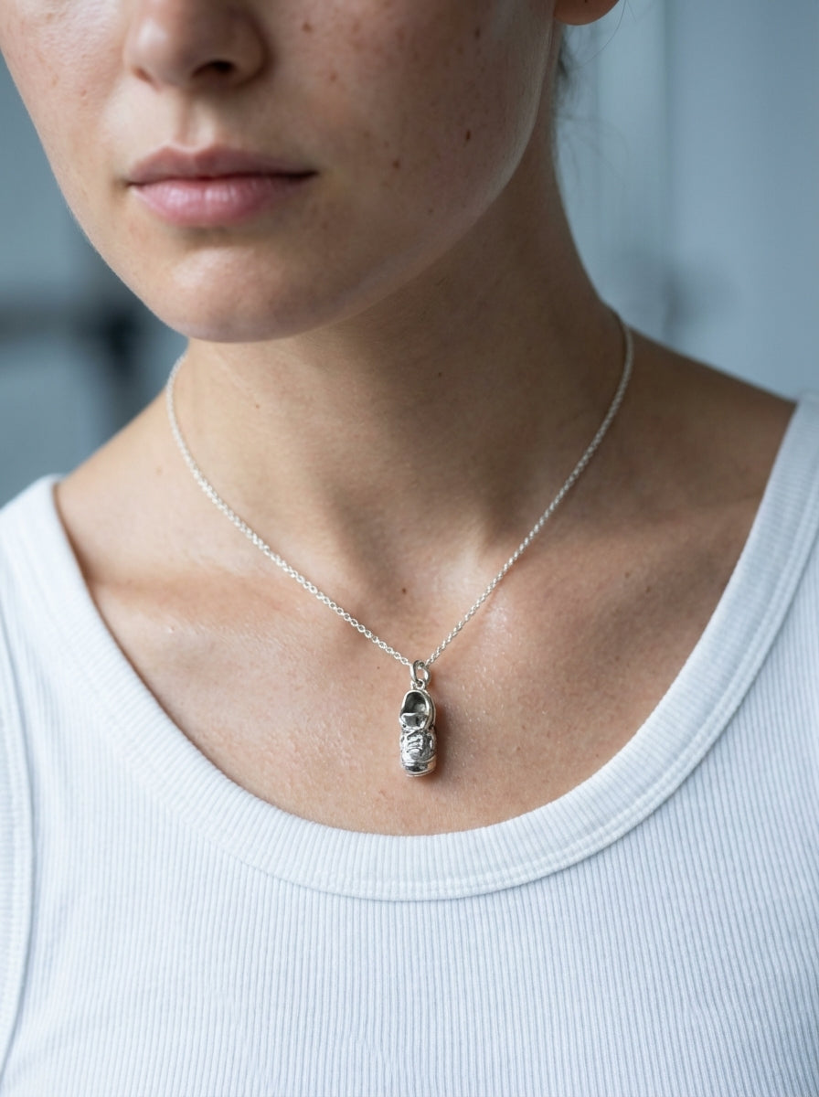 Sneaker Silver Charm